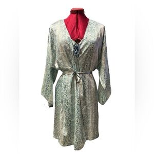 NWOT La Vie en Rose Luxury Edition 3 piece satin lingerie set